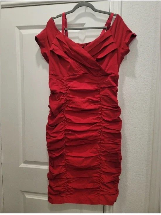 torrid Red Off-Shoulder Ruched Midi Dress - Picture 4 of 5